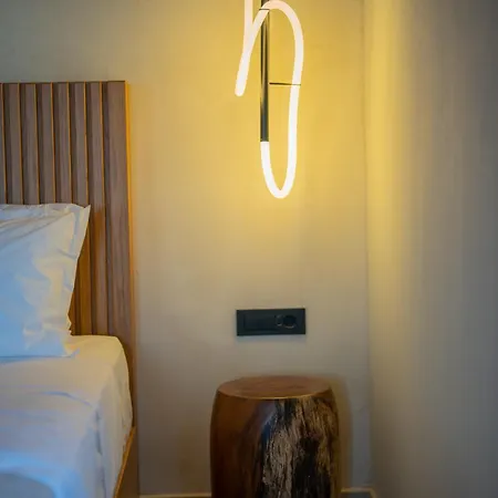 Apartment Rettimo Suites, Experience Luxury In The Heart Of