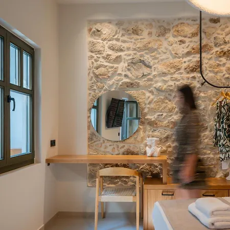 Apartment Rettimo Suites, Experience Luxury In The Heart Of Rethymno (Crete)